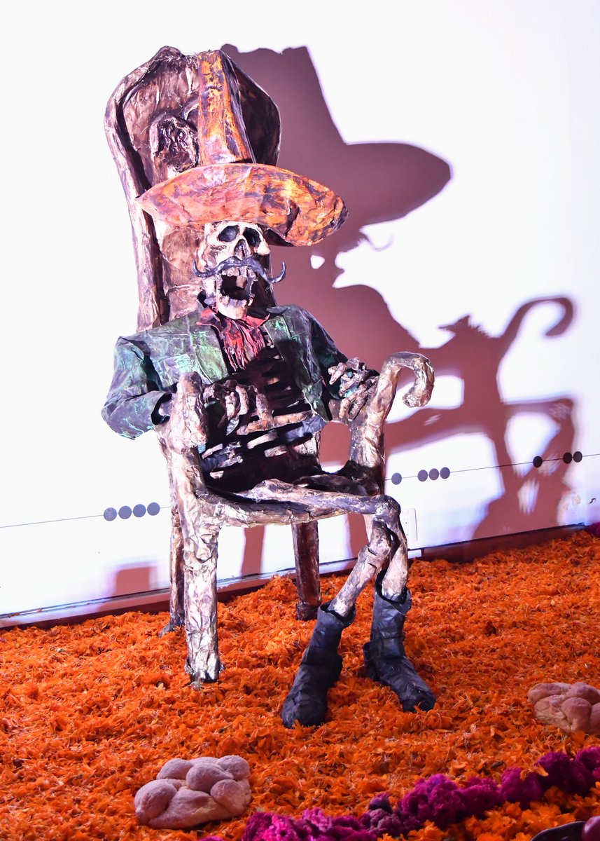 AzcapotzalcoMx's tweet photo. 💀Las calacas llegaron a #Azcapotzalco, visita la exposición “Entre Toledo, Posada y Zapata” en Casa de Cultura de lunes a domingo de 10:00 a 20:00 hrs.
#SoyAzcapo 🐜 #ConoceAzcapo 🏡🕯 https://t.co/WcagG4TAoV