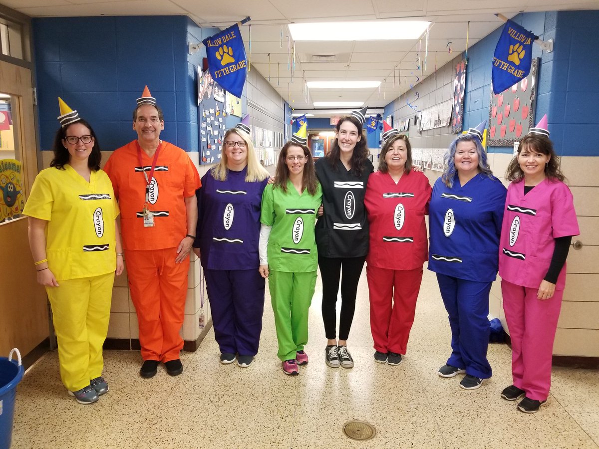 miss_stecklein's tweet photo. Fun times in 5th Grade!  Happy Halloween 🎃 #Halloween #pumapride @Willow_Dale_ES https://t.co/K4t6915D6j