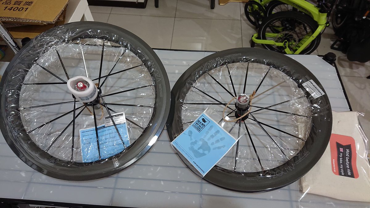 BIKEgangUK's tweet photo. https://t.co/DfvEZEE36m
Hawk B1 Plus Seamless Carbonized / Rim Tape Free / High Profile Wheel Set (#Andoza) Nickel or Black New in Stock
#Brompton #BIKEgangStore #BIKEgang #BromptonLife #BromptonMODs #BIKEgangTW #BIKEgangSG #BromptonSociety #MyBrompton #BromptonWorldTravellers https://t.co/bjFepEWkPP
