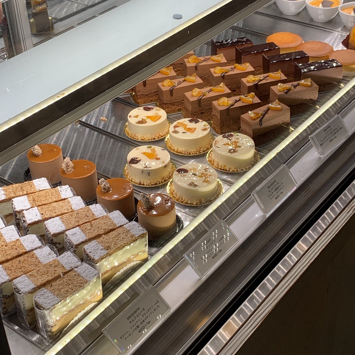 Yahchan على تويتر 大阪の なかたに亭 で2種類のチョコレートケーキを頂きました どちらもなめらかな口当たりで チョコレートも甘くて凄く美味しかったです Cafe Cake Chocolate スイーツ ガトーショコラ ケーキ ショコラティエ パティシエ カフェ