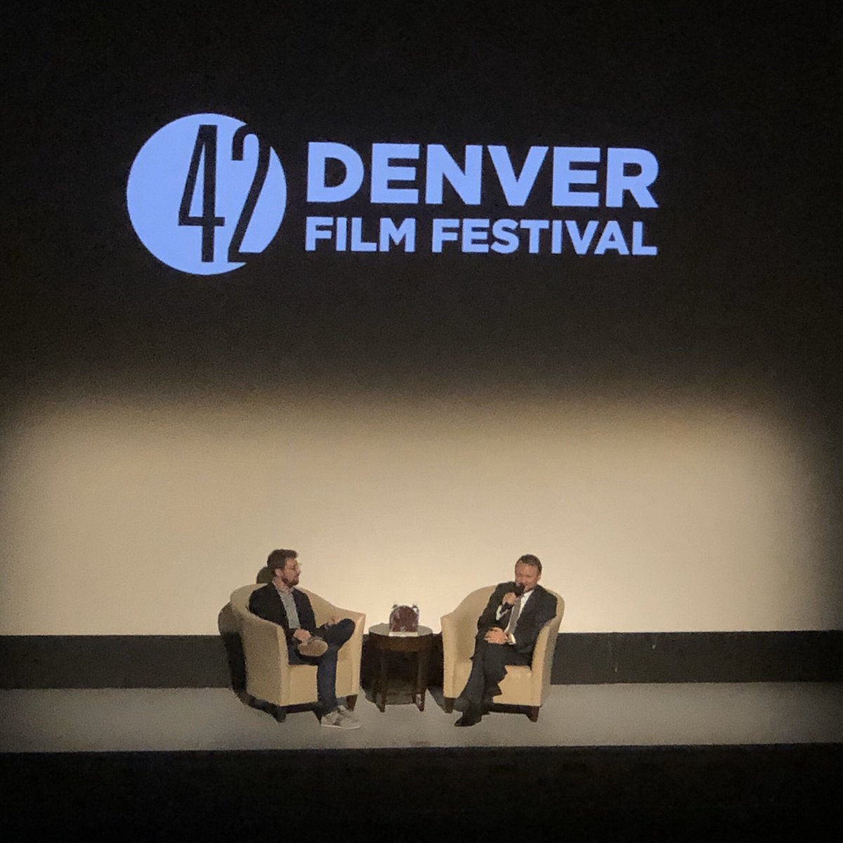 bruce_tetsuya's tweet photo. Knives Out is a riot! @rianjohnson you are an absolute madman, thank you for this film (&amp; your puns)  🔪#KnivesOut #DenverFilmFestival https://t.co/gwGHWqFTrQ