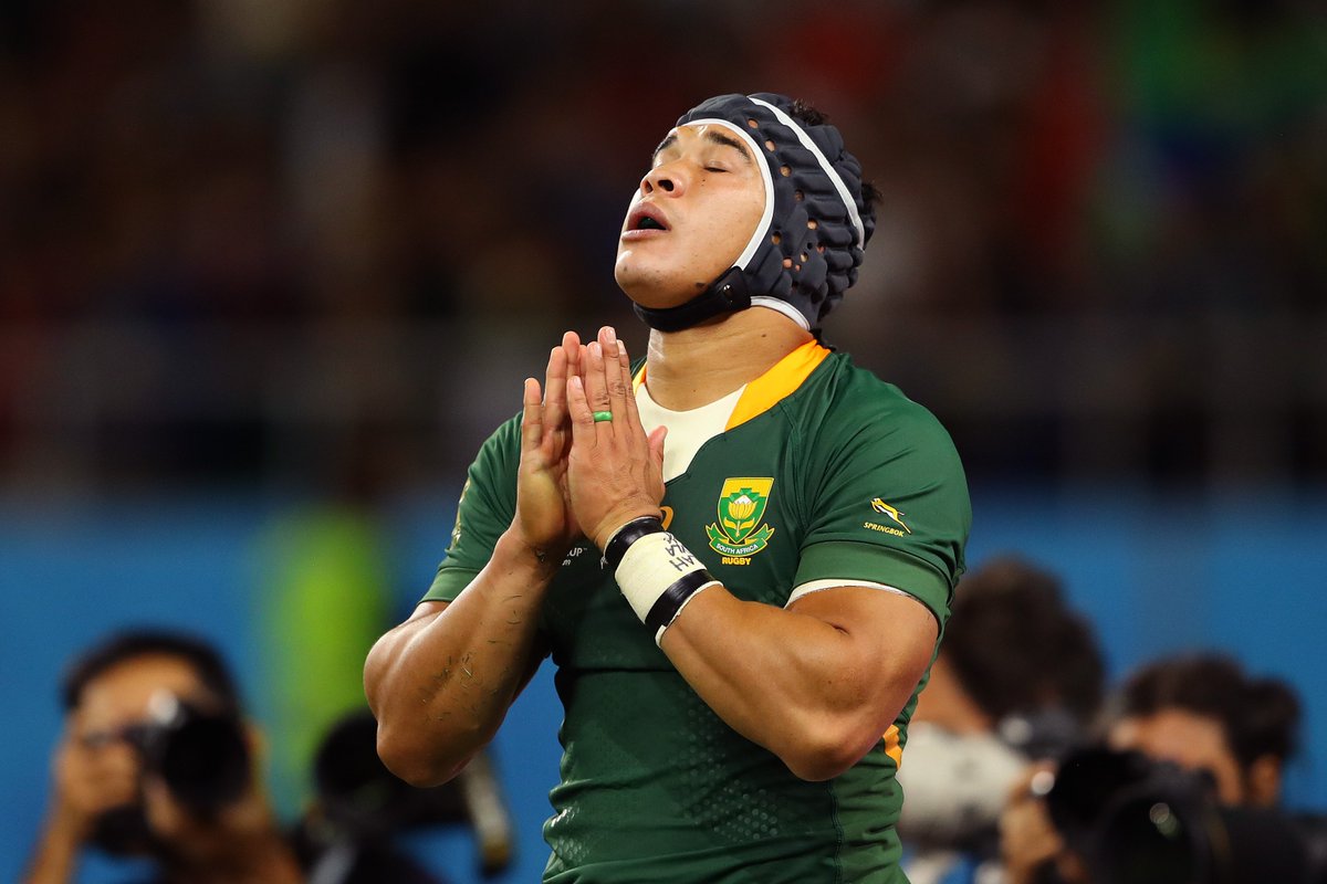 SuperSportTV's tweet photo. Two @Springboks have been named in a list of six nominees for the World Rugby Men’s 15s Player of the Year:

🇺🇸 Joe Taufete’e
🏴󠁧󠁢󠁷󠁬󠁳󠁿 Alun Wyn Jones
🇿🇦 Pieter-Steph du Toit
🇿🇦 Cheslin Kolbe
🇳🇿 Ardie Savea
🏴󠁧󠁢󠁥󠁮󠁧󠁿 Tom Curry

Who do you think deserves to win? https://t.co/LFM9Sdm41s