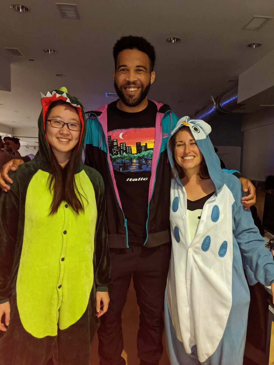 natactually_'s tweet image. Spooky #recursion at @codesmith_! Plus a grand ol&apos; time with some of my favorite engineeers 😍 Happy Halloween, everybody! 

#javascript #codesmith #Fibonacci #Engineering