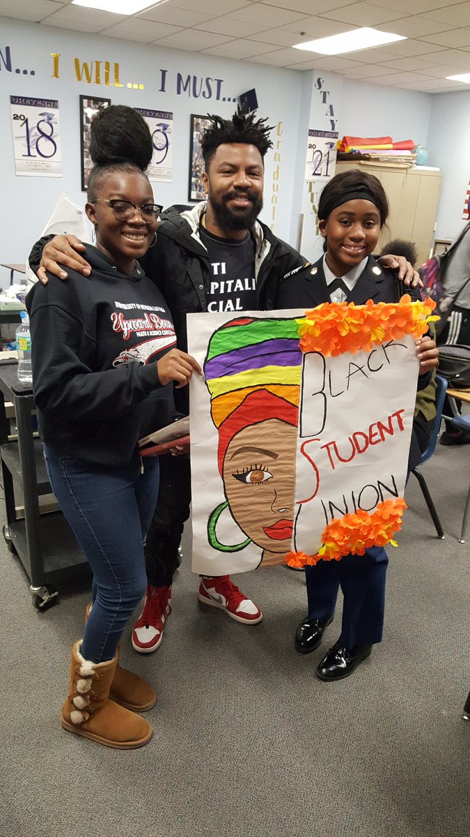 CCDBC's tweet photo. Great convo @TheCheyenneHS #BSUnetwork w activist @philsomething @BernieSanders camp sharing importance of organizing/advocacy to make communities/schools better. Students sharing vision for a better future incld #Leadership #MoreUnity #BlackStudies #SchoolPride #RacialEquality https://t.co/CygOknwmpU