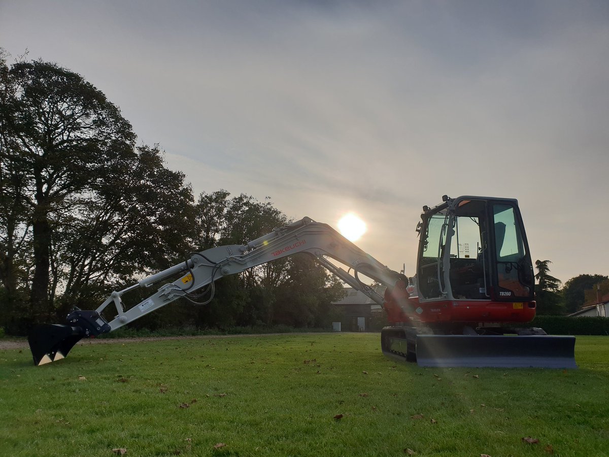 LL_Construction's tweet photo. Another #Takeuchi  #TB260 roller up yesterday. Loving the features on this new model 👌 ! Thanks @RobertOwenLtd #oderedanddeliveredin3days #A1service #onlythebestwilldo https://t.co/w4yMgLjXrY