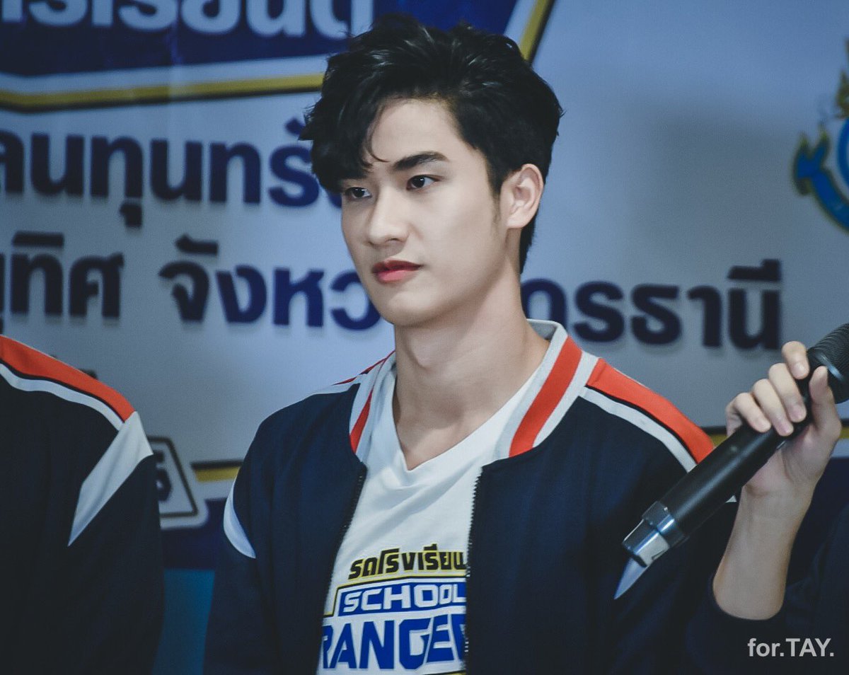 forTAY___'s tweet photo. แบบไหนก็หล่อจังเลย 💙

@Tawan_V 
#Tawan_V 
#รถโรงเรียนSchoolRangers 
#fortaypix https://t.co/cfqvUHTN5y