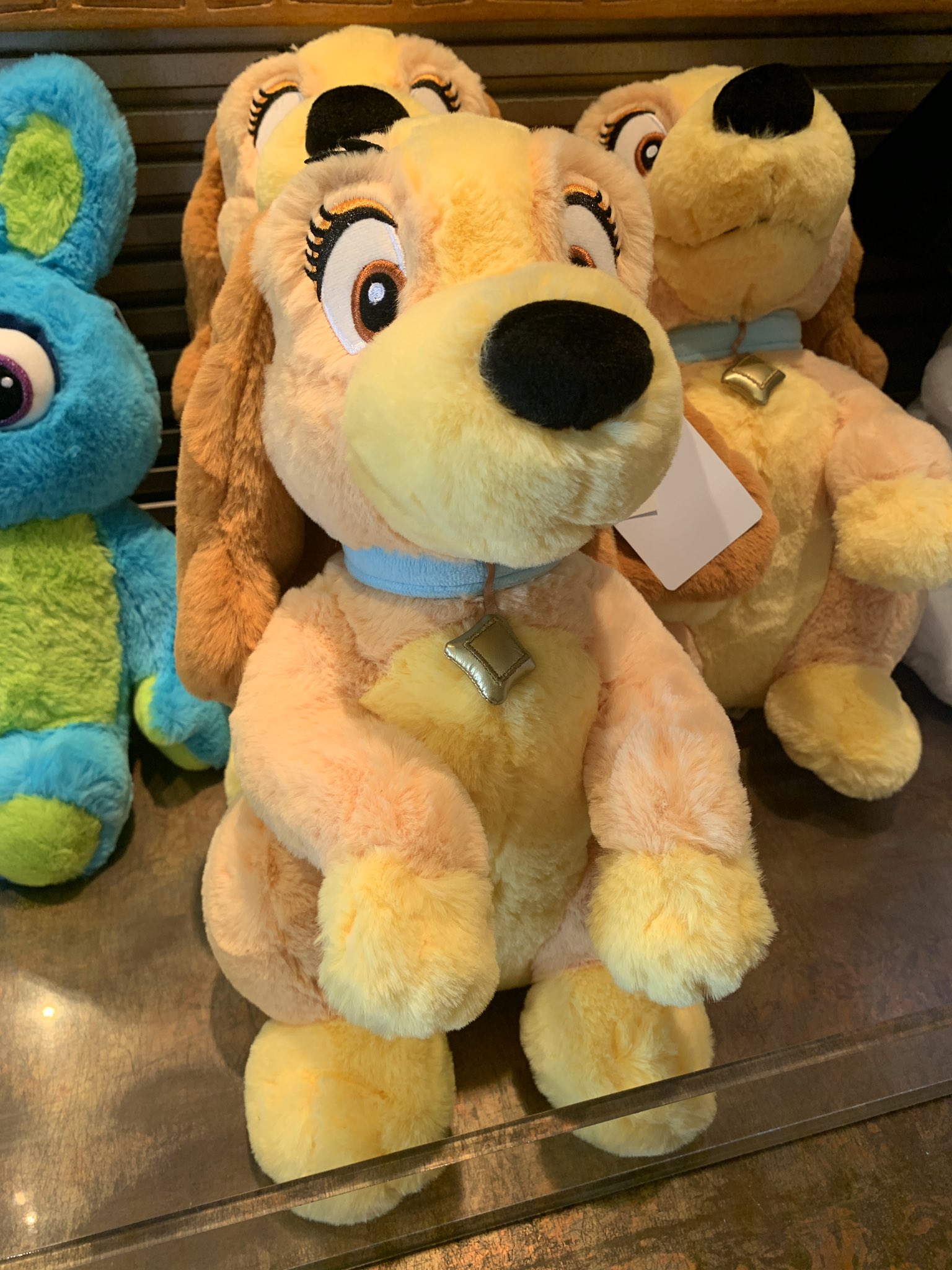 気になるディズニー 本日 19 11 01 から発売 ぬいぐるみ各 3 500 ピーターパンに登場するキャラクター犬の ナナ は品薄になってきています T Co jnnfwydg Twitter