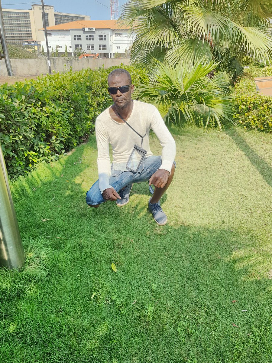 moustoconte's tweet image. Je suis CONTE Alia Guinée Conakry. et je vie ratoma kaporo centre a conakry.