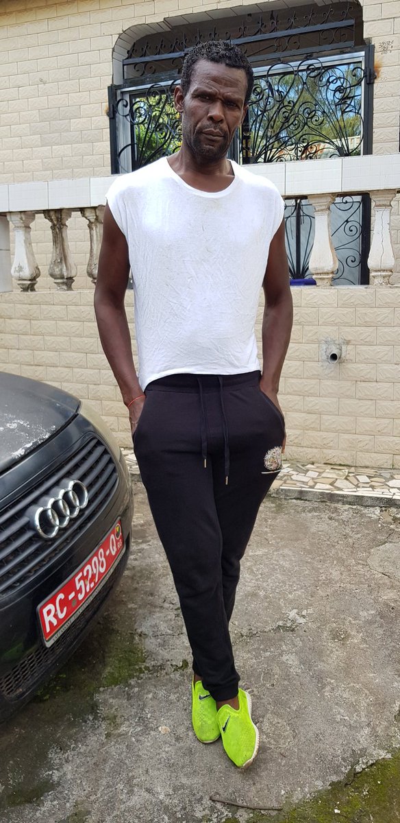 moustoconte's tweet image. Je suis CONTE Alia Guinee conakry. et je vie ratoma kaporo centre a conakry.