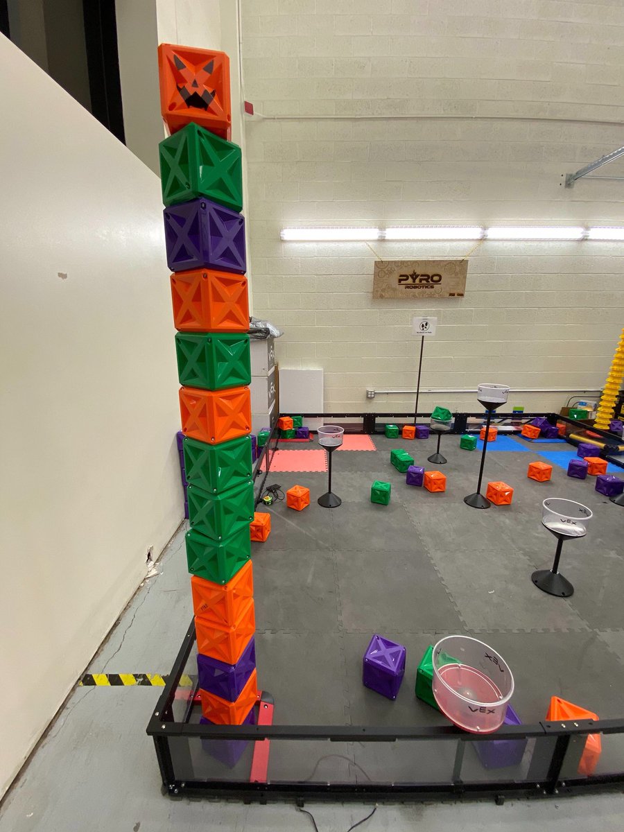 Making stacks may be tricky but Halloween drive practice is a real treat 🎃👻🎃 #vexu #vexrobotics