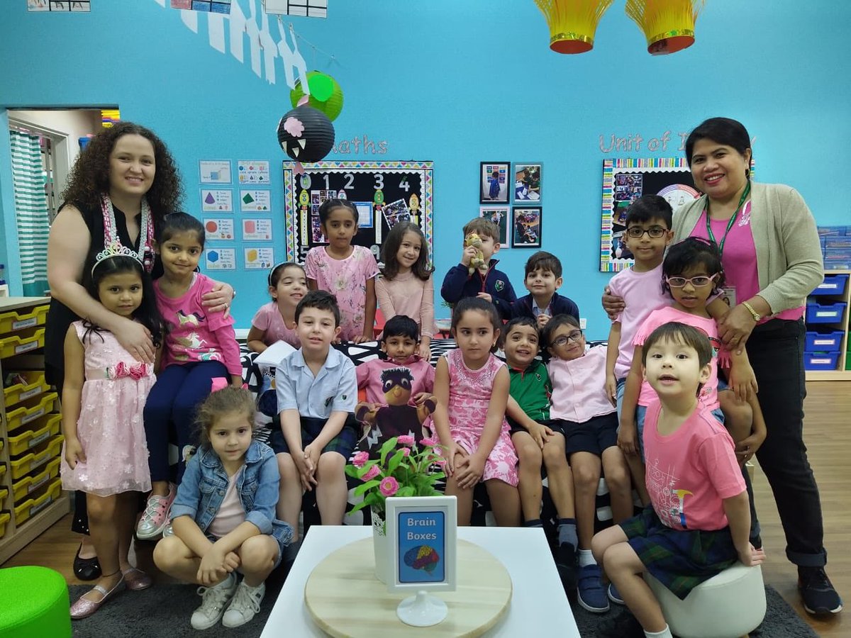 KG2A cares! Celebrating pink day at DIA Al Barsha! #DIABcares #pinkday #GIVE #innoventureseducation