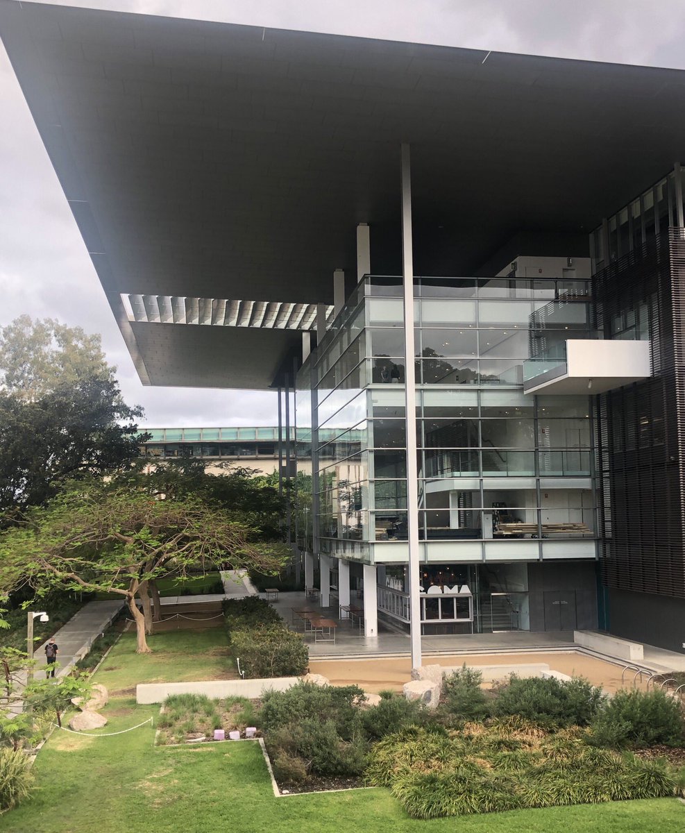 HillThalisAUP's tweet photo. #civicarchitecture
The great public veranda of Queensland #goma facing the Brisbane River by #ClareDesign when with @architectussyd 
Magnificent scale &amp; outlook to city side, integrated with gardens &amp; foreshore promenade
#publicbrisbane https://t.co/4qSC6pLeeY