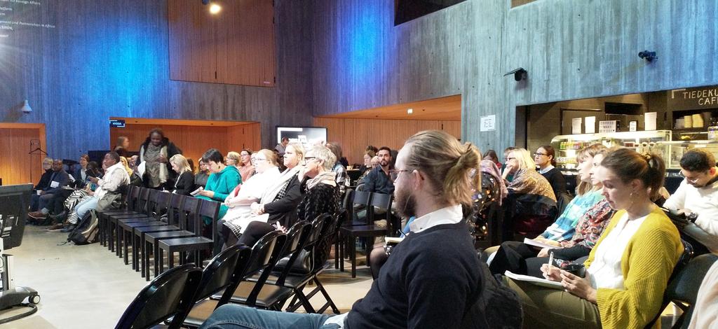 Johanna Sumuvuori <a href="/Ulkoministerio/">MFA Finland 🇫🇮</a> at #ThinkAfrica  at ThinkCorner <a href="/helsinkiuni/">University of Helsinki</a> stressing the role of economy and private sector in sustainable development, and education: Good, investors need bankable projects.