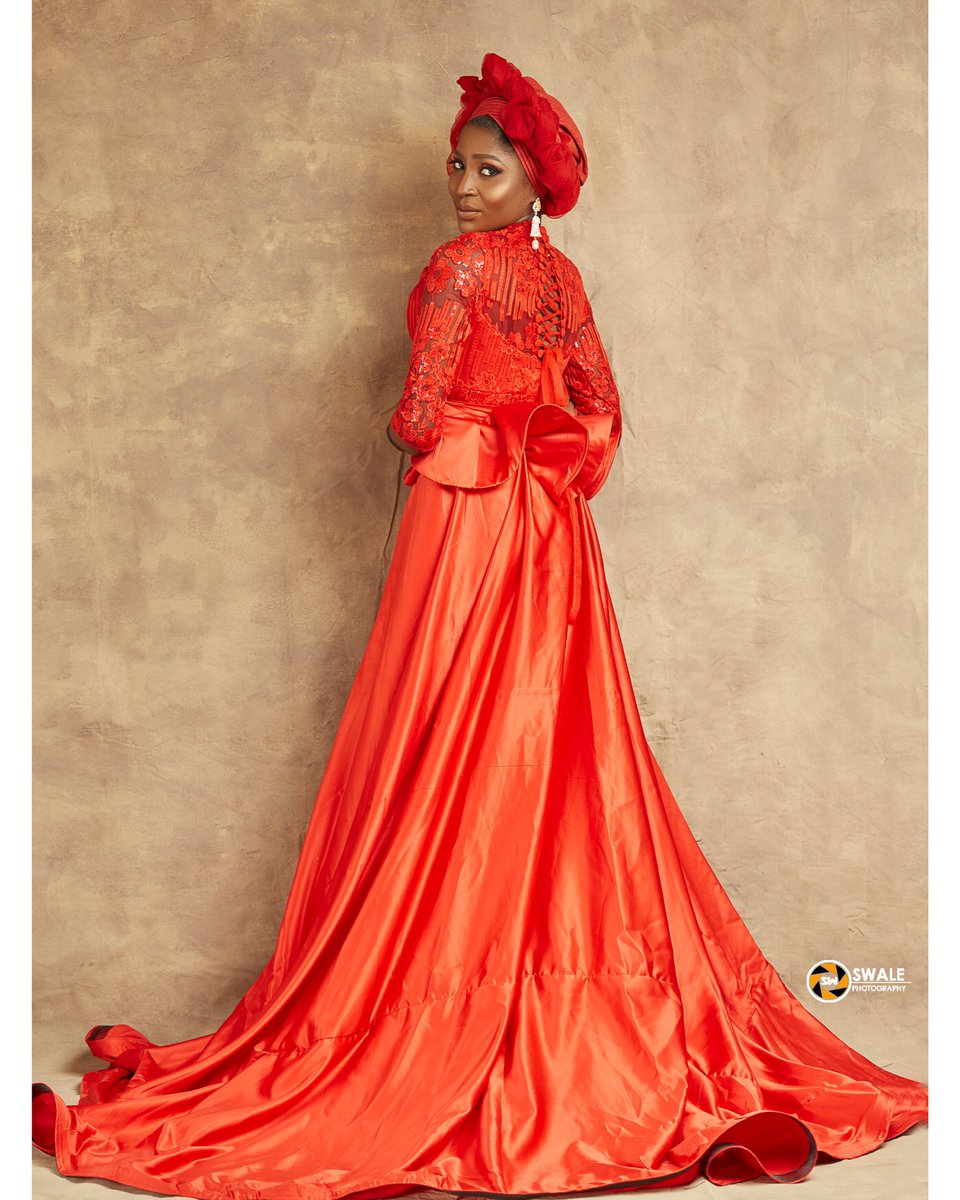mzkhad__'s tweet photo. Happy new month.
Dress @khadapparels
Makeup @reyhstouchmakeover
Henna @hennaby_jumai
Belle @kbsmodels
Captured by @swale_photography
Gele @bjgele
Shoes @sacollectionz
#khadapparels #lagosdesigner #northernbride #nikkahdress #muslimbride #modestbride #madeforqueens👑 https://t.co/zNaJ7LKsEy