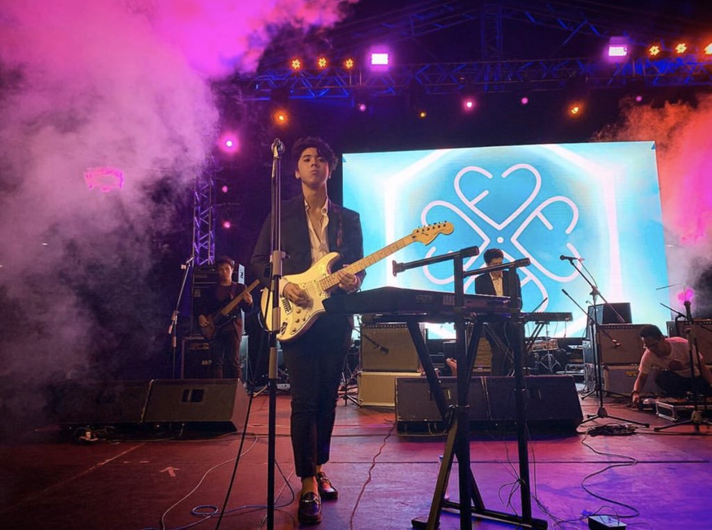 HauntedMNLFest's tweet photo. @ferntan_ rocked the stage last night performing his hits “Into You” &amp; “Lie2Me” 🎸 https://t.co/fjhY7io2dB