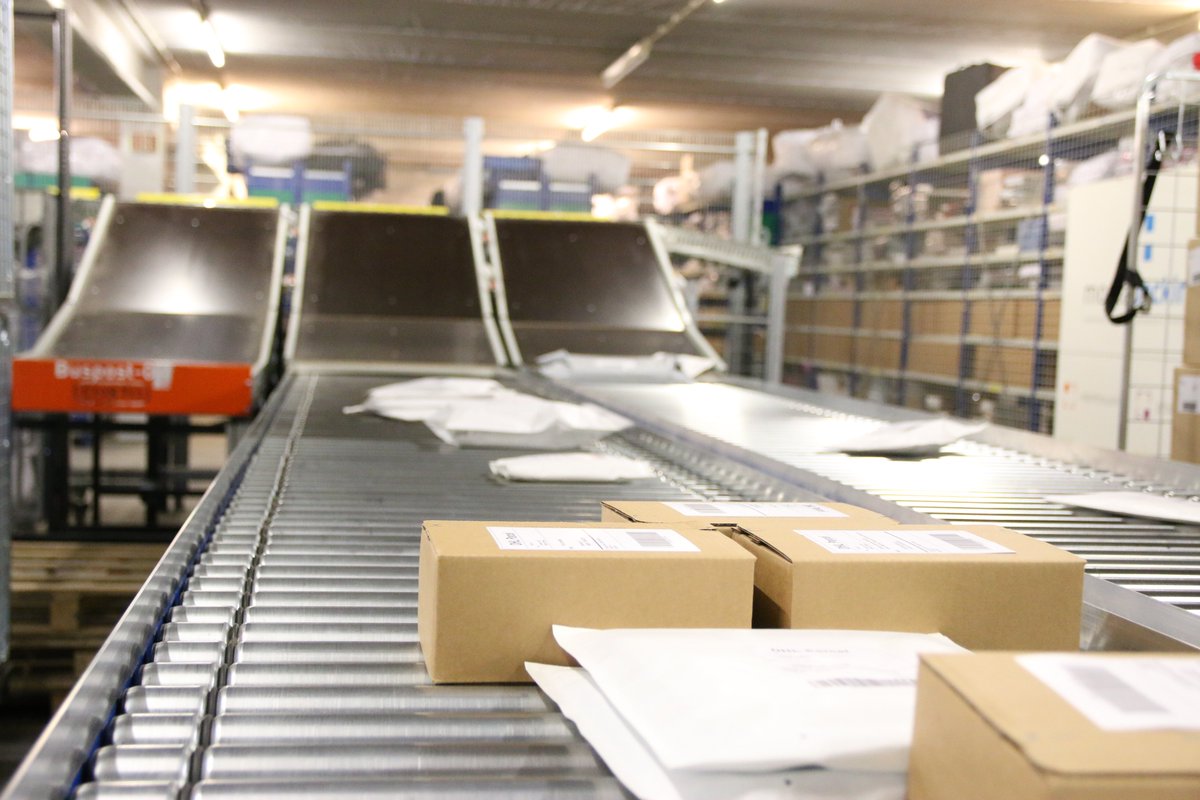 Vanaf 2020 start Amazon een volledige Nederlandse online winkel. Dat is goed nieuws voor de klanten van Montapacking. Directeur Edwin van der Ham ziet de komst van Amazon naar Nederland dan ook niet als bedreiging, maar als kans voor webshops. Lees verder: bit.ly/2N5uHnd