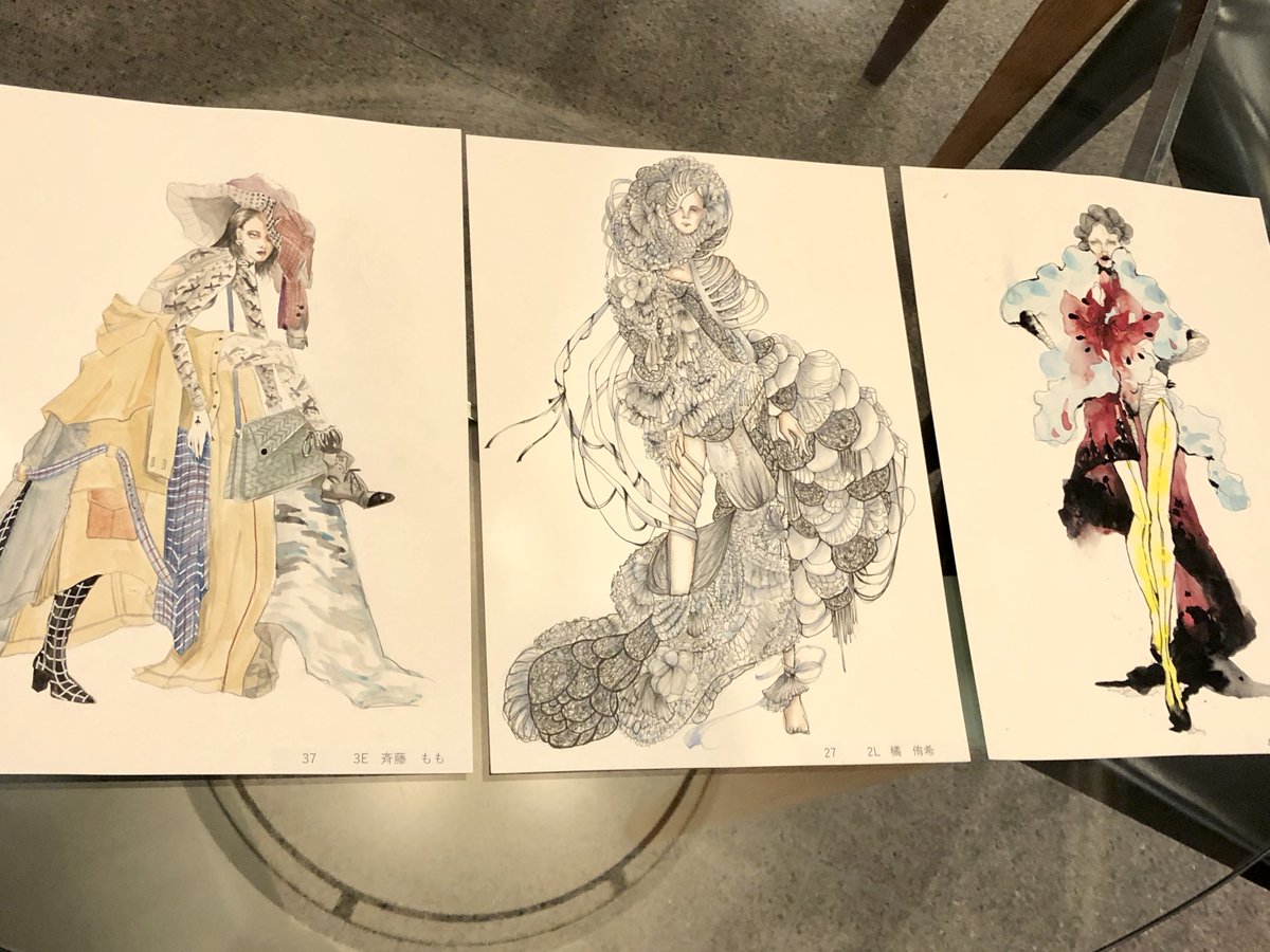 上田安子服飾専門学校 デザイン画選手権の受賞者が決定しました 最優秀賞は3年の斉藤さん 優秀賞は2年の橘さん 準優秀賞は3年の武島さんです みなさん素晴らしい作品でした