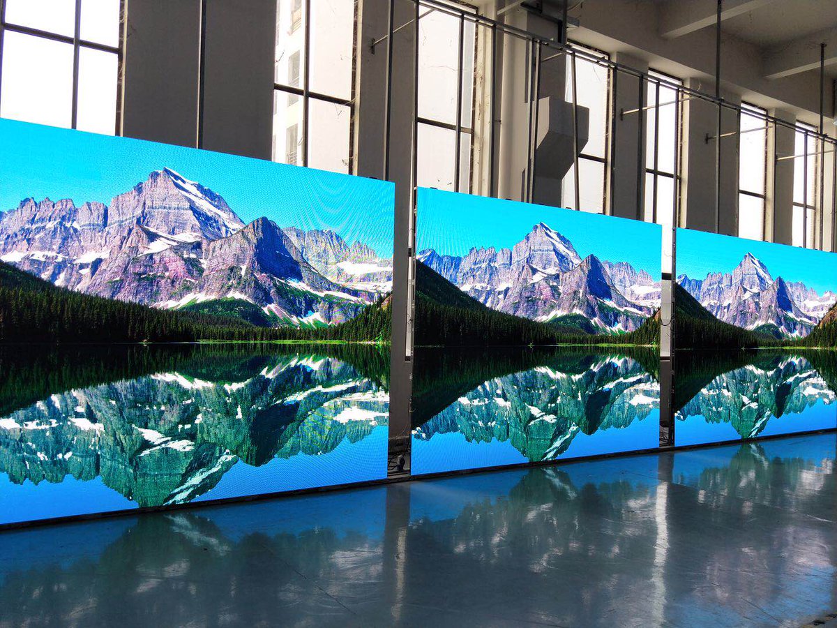 Ledscreen4's tweet photo. p1.667 high quality rental led screen
aging test 
400x300mm led cabinet
#leddisplay #ledwall #ledscreen #chinaledscreen #leddisplayscreen #ledadvertisingwall #football #ledboss #ledディスプレイ
#светодиодныйэкран?
#светодиодныйэкранваренду
#PantallaLED 
#SchermiLED 
#Teladeled https://t.co/esbjIQfIFl