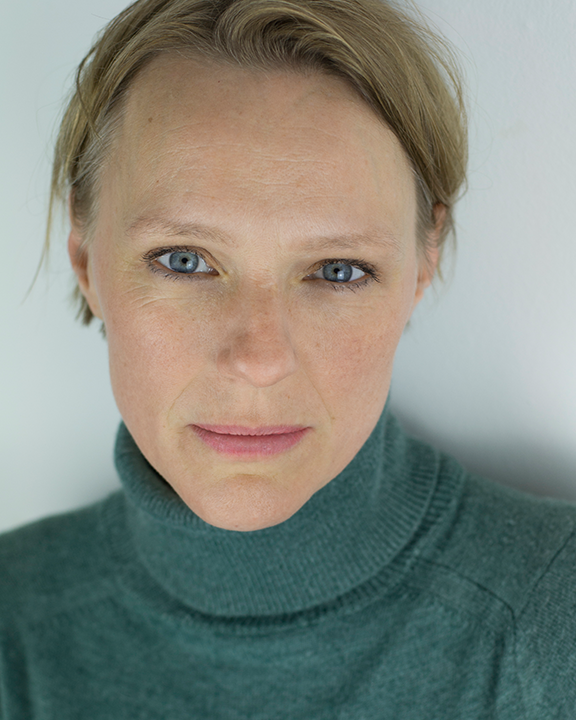 WeAre4nAffairs's tweet photo. Drumroll, please ... 🥁

Officially introducing the cast of #TheWarmhouse by Anna Bro, translated by @MrPaulRGarrett.

Starring Andrew Barton, Debbie White, Gavin Duff, Irene Panni, Maura Duffy, Odne Stenseth and Will Timbers.

(1/2) https://t.co/P0vIwx27g4