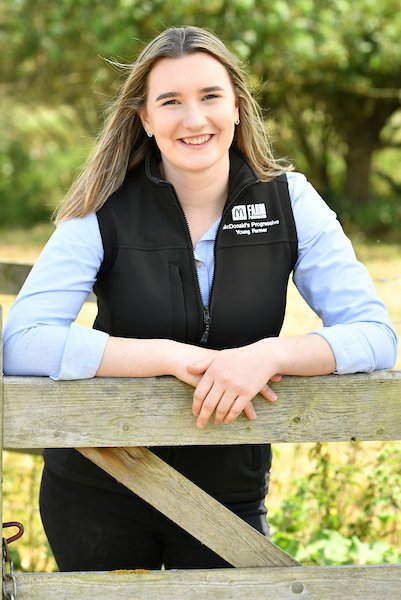 McDonaldsUKNews's tweet photo. “I feel like a valued team member, thanks to my employers wanting to invest their time and knowledge into young people. Their support is helping me learn so much!” - Fiona, Progressive Young Farmer 2019

Click👇to find out more and apply for 2020🚜
https://t.co/TfczwAG0TY https://t.co/UsPXleA0yS