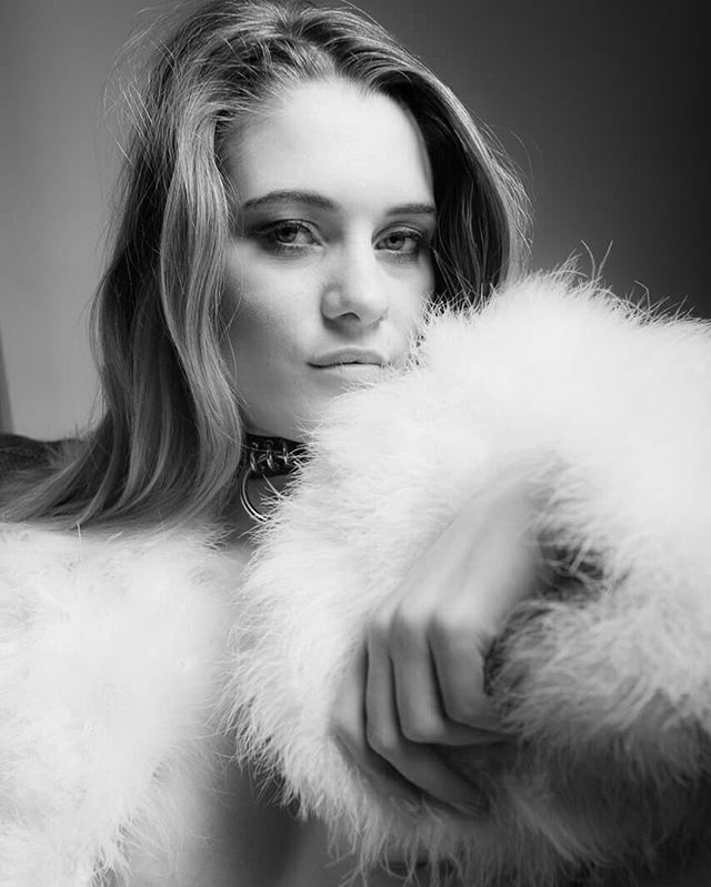 oskaro66's tweet photo. #sensational #shooting with #terrific @devoted #blonde #fluffyjacket #studio #implied #collar #hand #blackandwhite ~~~~~~~~~~~~~~~~~~~~~~~~~~~~~~~~~~
#london #portrait #photography #portrature #model #photoshoot #picture ~~~~~~~~~~~~~~~~~~~~~~~~~~~~~~~~~β¦ https://t.co/o7gHgQiChT https://t.co/0iQBiL6pKC