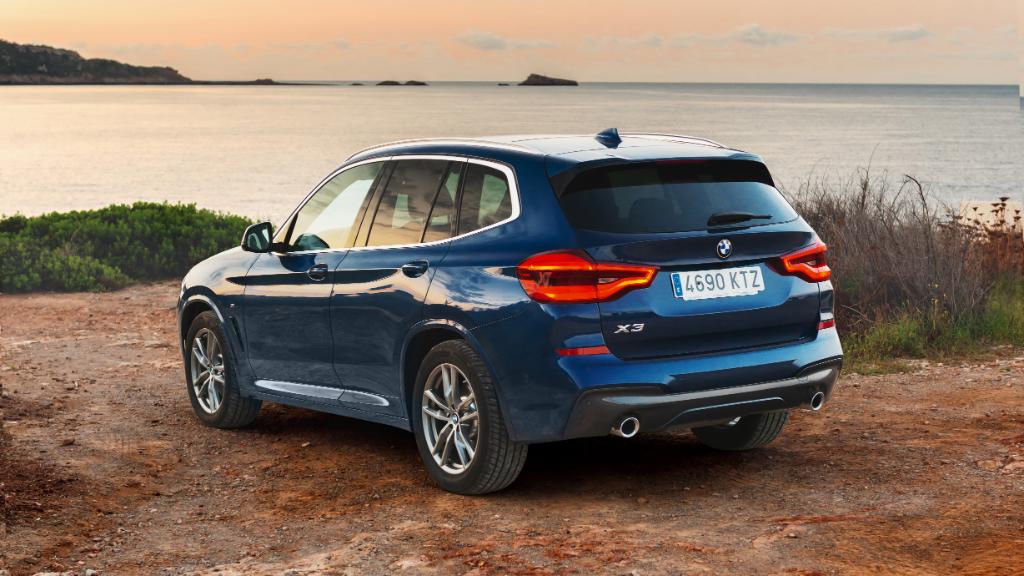 Embracing the sunset in Mallorca.
The #BMW X3.

#TheX3 #BMWYachtsport