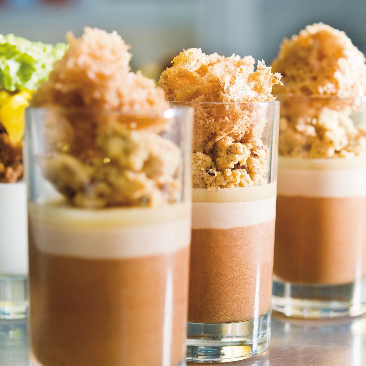 PastryRev's tweet image. MADAGASCAR by @YannDuytsche (Dolç) 📷 Jean Bernard Lassara para #PR07 👇🏻
libreriagastronomica.com/es/pastryrevol…