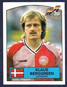 RasmusHoelgaard's tweet photo. If I get 100 retweets I will shave off the rest of my beard for movember and grow a mustache like the one Klaus Berggreen had in 1988.

If this happens I'll also donate 100 kr to the movember foundation.
#Movember https://t.co/Bwv7xwE336