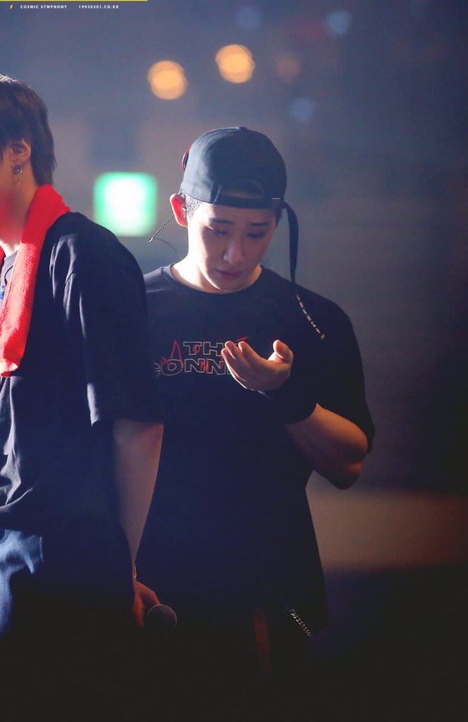 _WONHOLEE's tweet photo. HANG IN THERE, BABY. WE'LL SAVE YOU.

#원호탈퇴반대
#원호사랑해 https://t.co/9khzHgPN1Q