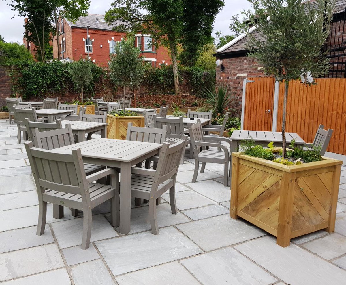 AELsolutions's tweet photo. Combining different styles, materials and colours, the presentation of your outdoor seating plays a major role in grabbing the attention of customers and getting them engaged with your business.

Visit https://t.co/GMdGw6TlH3 to see how we can help. https://t.co/kXpGO0GixN