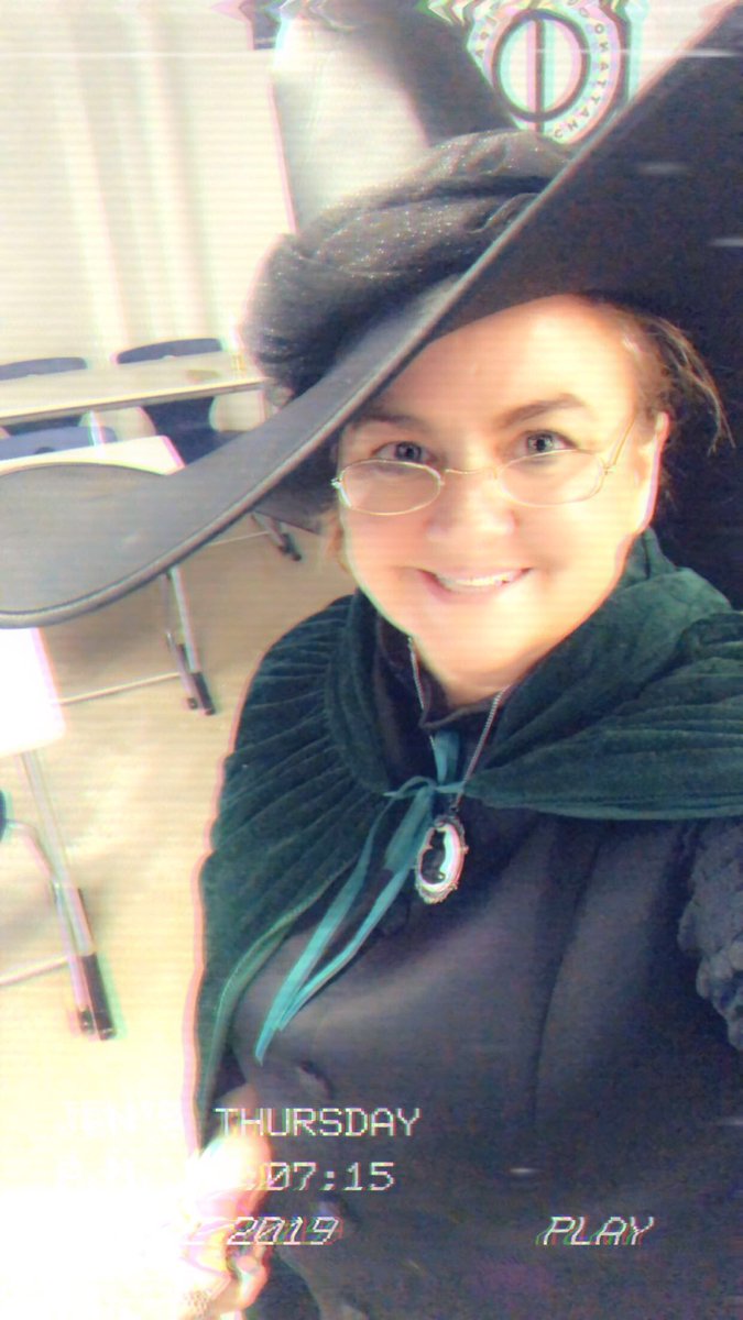 jenniferhuskins's tweet photo. We had an amazing day reading by candlelight... mixed in with a scary story read aloud, a zombie skittle treat (or trick) and some light Halloween music.  I wish I had pictures of faces when they first walked into class. #motivateboystoread #chattprep #wintheday #boybrain https://t.co/UhGplF3XtA
