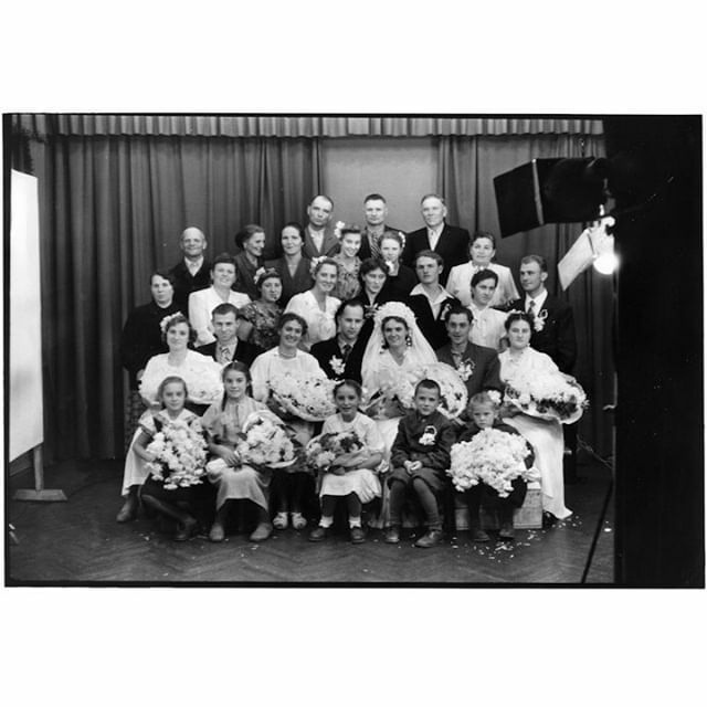 Tutte le famiglie di Elliott Erwitt 💕🥰
Vieni a scegliere la tua preferita alla mostra "Family" al Mudec Photo di Milano. Per maggiori informazioni, visita il sito dedicato alla mostra. . 
All Elliott Erwitt's families 💕🥰
Come and choose your favourite one at the exhibiti…
