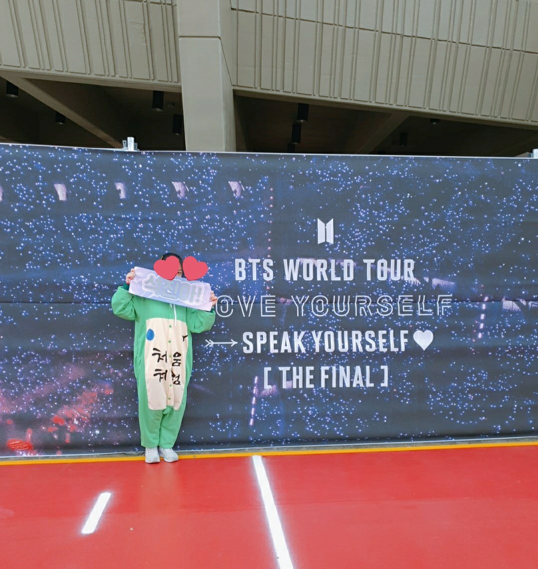MINSEO_077's tweet photo. #아미트친소

스픽콘 갔다와서 아직도 제정신 아닌

07 민서랑 트친하쟈 💦

선물도 퍼준대여🎁💝

#rt 만 바로바로 잡을께요잉😇
24시간안에 맞괄안하시면 언괄이에요 !! https://t.co/xSmxrYdNul