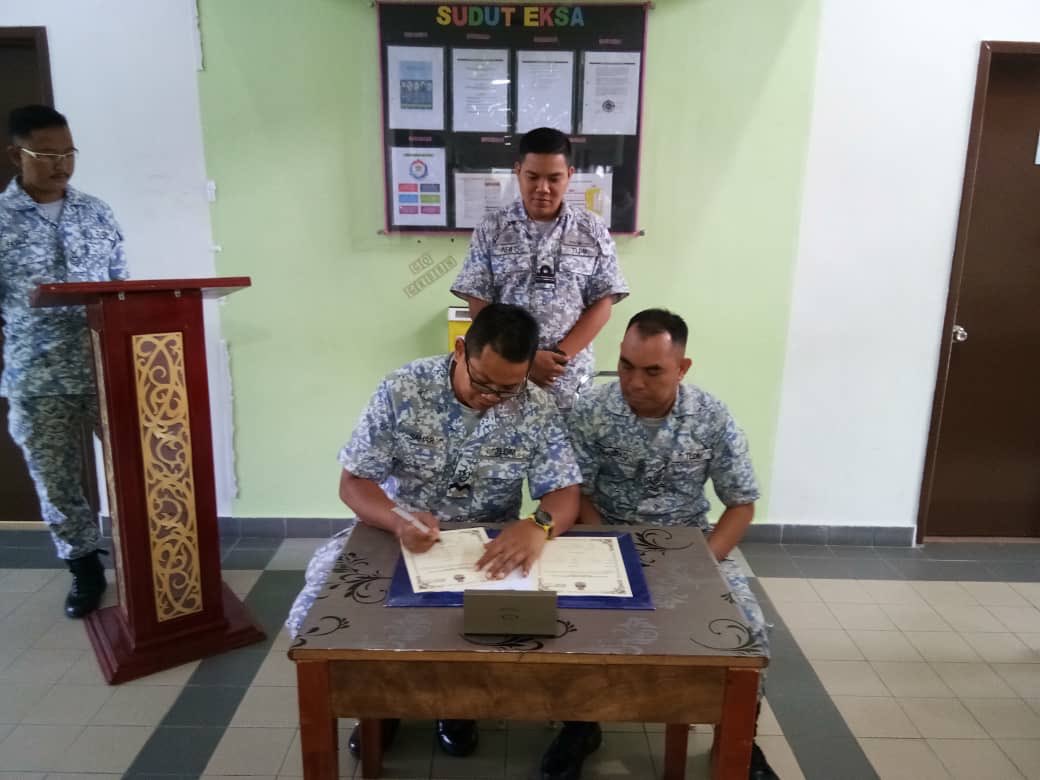 Stesen Komunikasi TLDM Kota Kinabalu tweet media