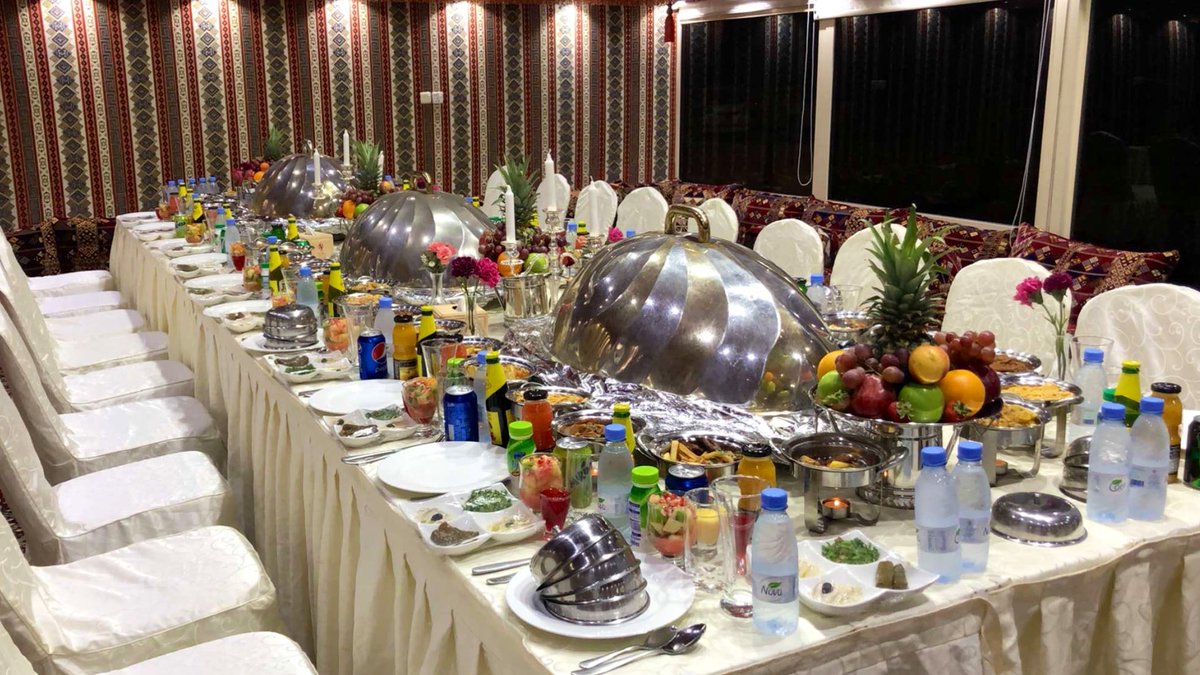 graphisbuk's tweet image. #بوفيه ملكي الشخص ب 90 ريال  #القصيم #الفواره #البكيريه #بوفيهات #بوفيه ملكي #البكيريه #بريده #عنيزة #الرس #البدائع #طاولات #كراسي #ذبائح #تجهيز #الخبراء #رياض_الخبراء