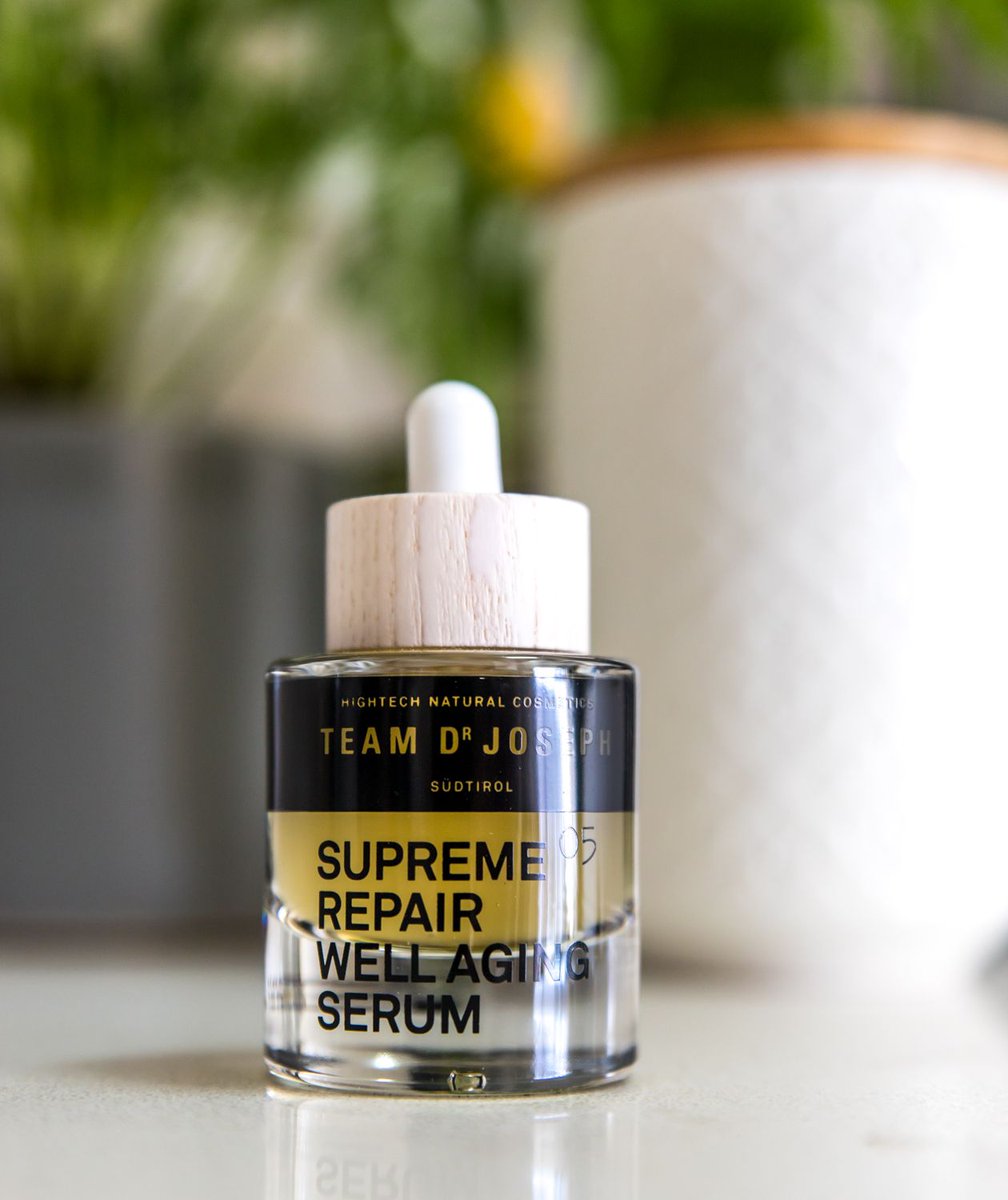futurethis_SA's tweet photo. Re-energise your skin with @teamdrjoseph’s Supreme Repair Well Aging Serum. Natural hyaluronic acid moisturises whilst witch hazel extract firms the skin. 

Supreme Repair Well Aging Serum - R1 680.00

https://t.co/msoYnAKaxq https://t.co/DZgfuoa7m5