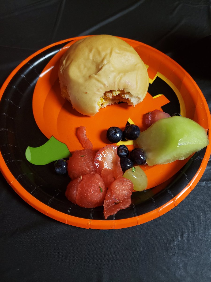 No trick is, just treats from our <a href="/WaisNHS/">Wais NHS</a>! Thanks for our breakfast and lovely note 🎃