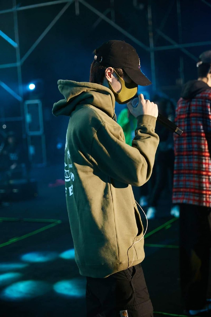 [UNIQ Update] Wang YiBo 💚💚
Crd-WeiBo
#WangYiBo
#TheUntamedNanjingConcert