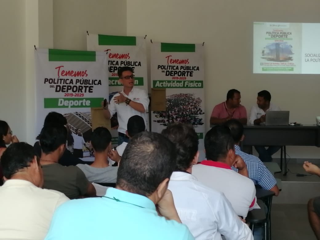 idermeta_'s tweet photo. LIC. Leandro Torres hace inducción sobre las estrategia que tendrá La Política Pública Deportiva del Meta 2019-2029
.
.
#Idermeta #Trabajandosinparar #IdermetaSomosTodos https://t.co/5rGGzkr6Ws