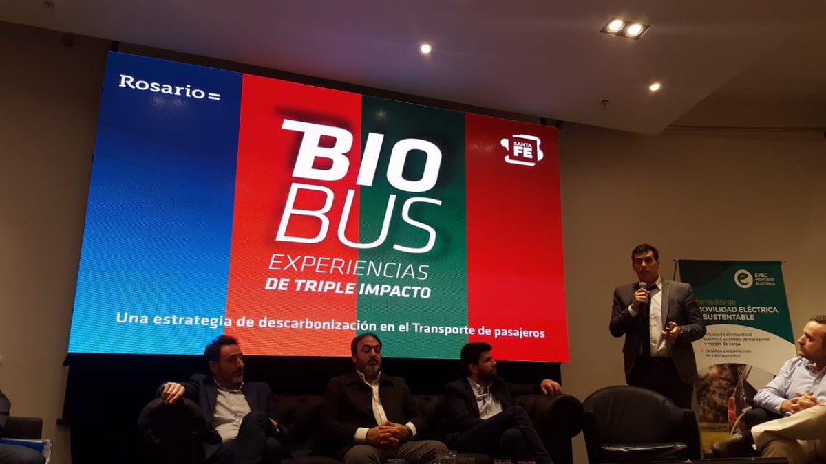 SecEEnergiaSF's tweet photo. Participamos de las Primeras Jornadas de Movilidad Eléctrica y Sustentable del centro del país 🇦🇷 que se realizó en Córdoba ⛰ @rigobisso informó los resultados de nuestra exitosa #ExperienciaBiobus 🚍 Iniciativa de #TripleImpacto para replicar en toda la Argentina @GobSantaFe https://t.co/rTvyXcVfGb