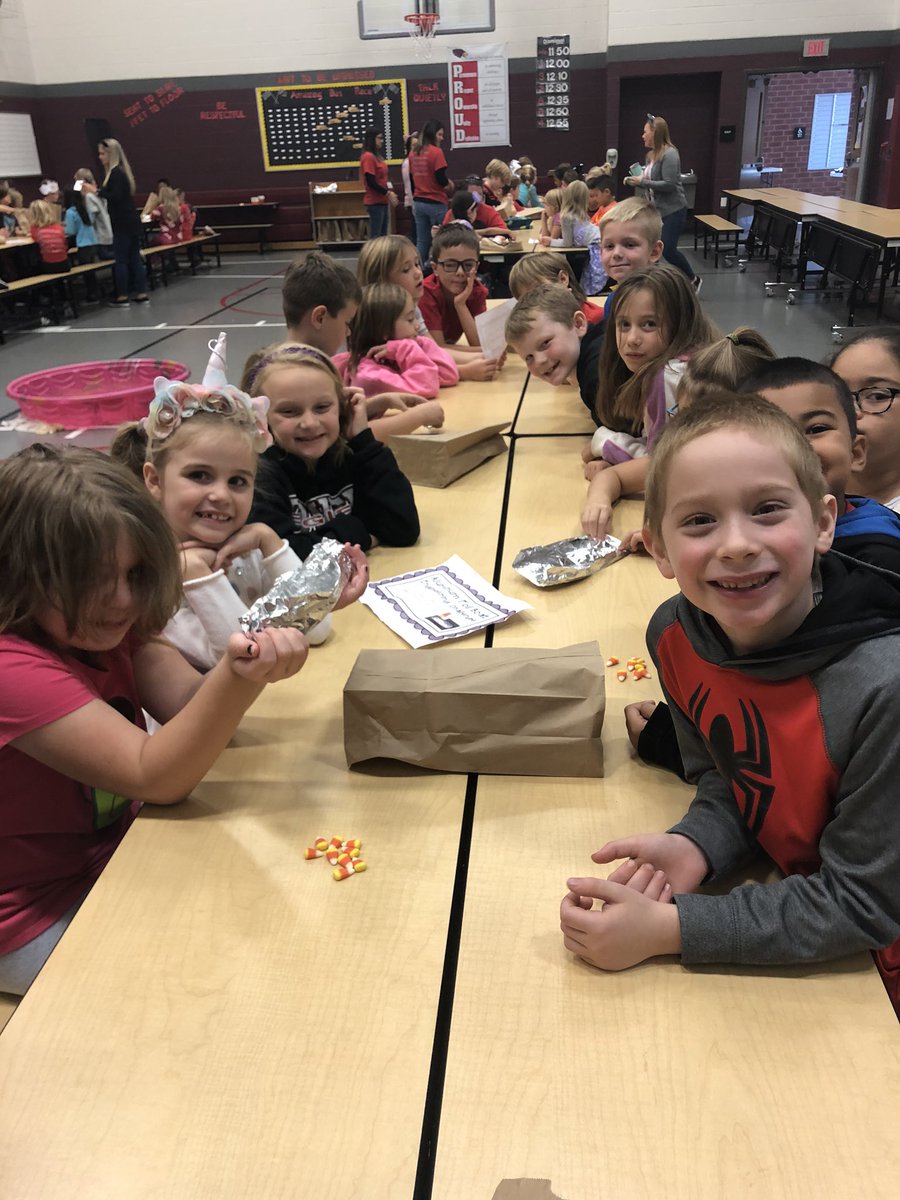 2nd grade students are completing a STEM activity as part of our PROUD day fun.