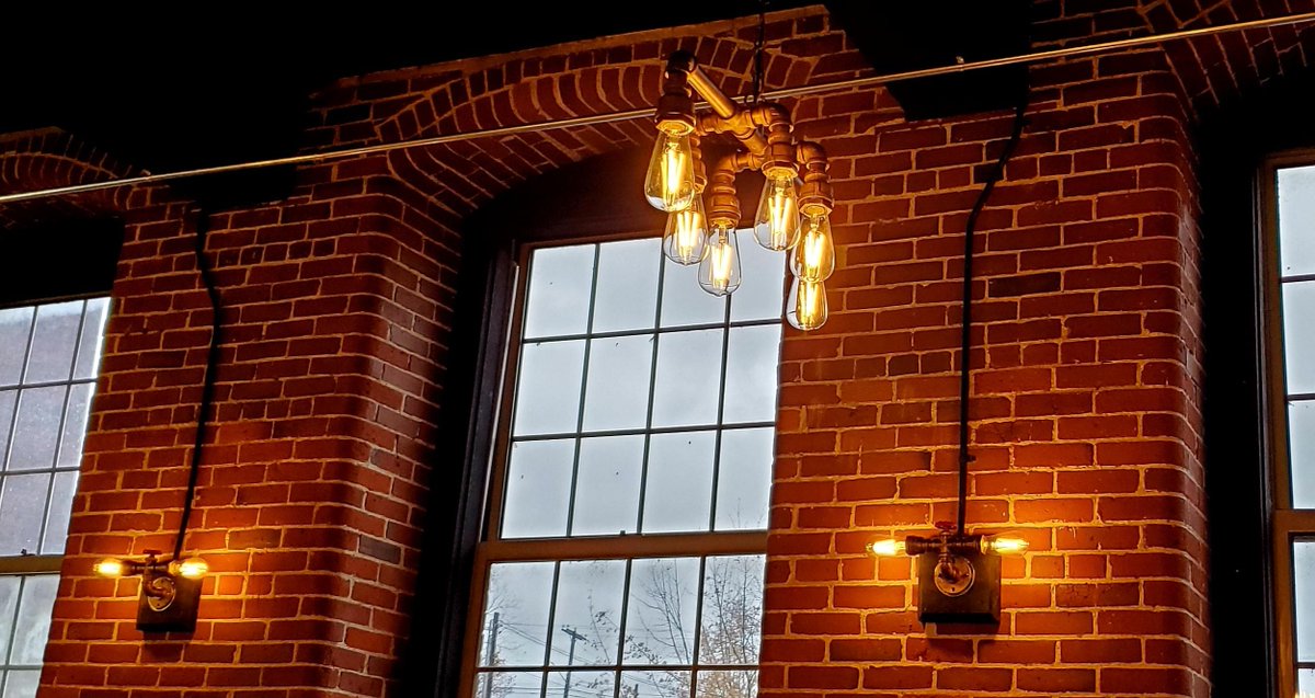 Sneak peek 💡💡💡
.
.
#SmuttlabsDover #nhbeer #newhampshire #craftbeer #drinknh #drinklocal #makemineasmutty #beerevent #drinklocal #beerporn #smuttYum