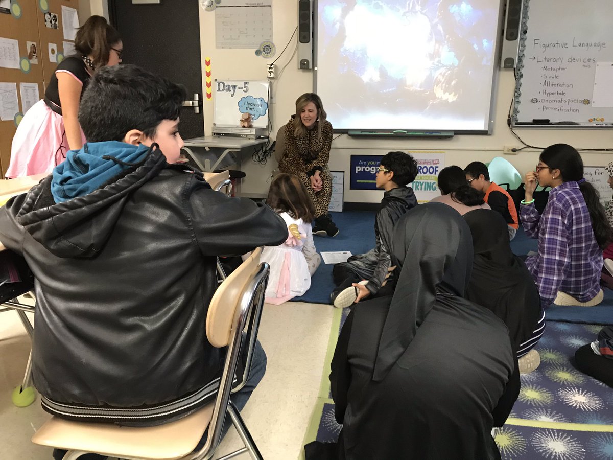 york_pta's tweet photo. “Would you rather”, Fall Festival style! @MissLarsenYC #explainyouranswer #deepthinkers @D45YorkCenter https://t.co/FiPX7im7G2