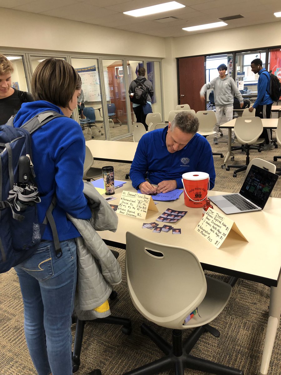 HSERDM's tweet photo. Stop by the upstairs CCA by Mr. Drozd a visit! Big shoutout for his mini fundraiser #FTK @cripe_chad @BlueCrewHSE @HSEAthletics @HSETV #RoadToRiley #RoyalsTakeOnRiley https://t.co/lycPH2Ol4j