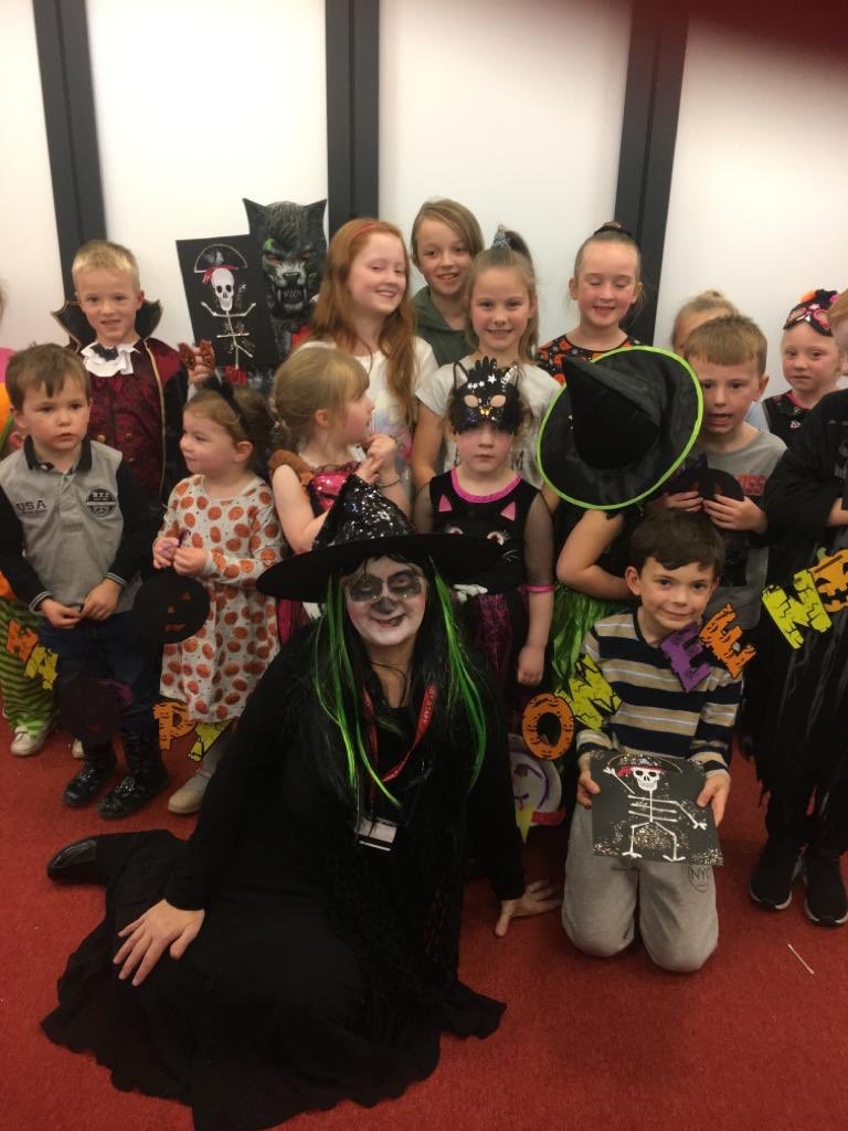 MandiB_'s tweet photo. We had a spook-tastic time @STHLibraries #HaydockLibrary yesterday making all things #Halloween with our very own #witchy Karen https://t.co/buSMNLZvXE