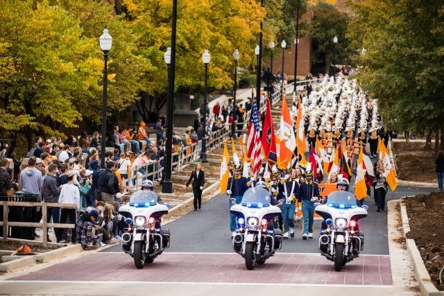 Can't be on Rocky Top for the #UTKHomecoming parade today? Tune in for a live stream of the parade on our Facebook page at 4:00pm! 🍊🥁🎺 #utk225 #gbo 

facebook.com/tennalum/