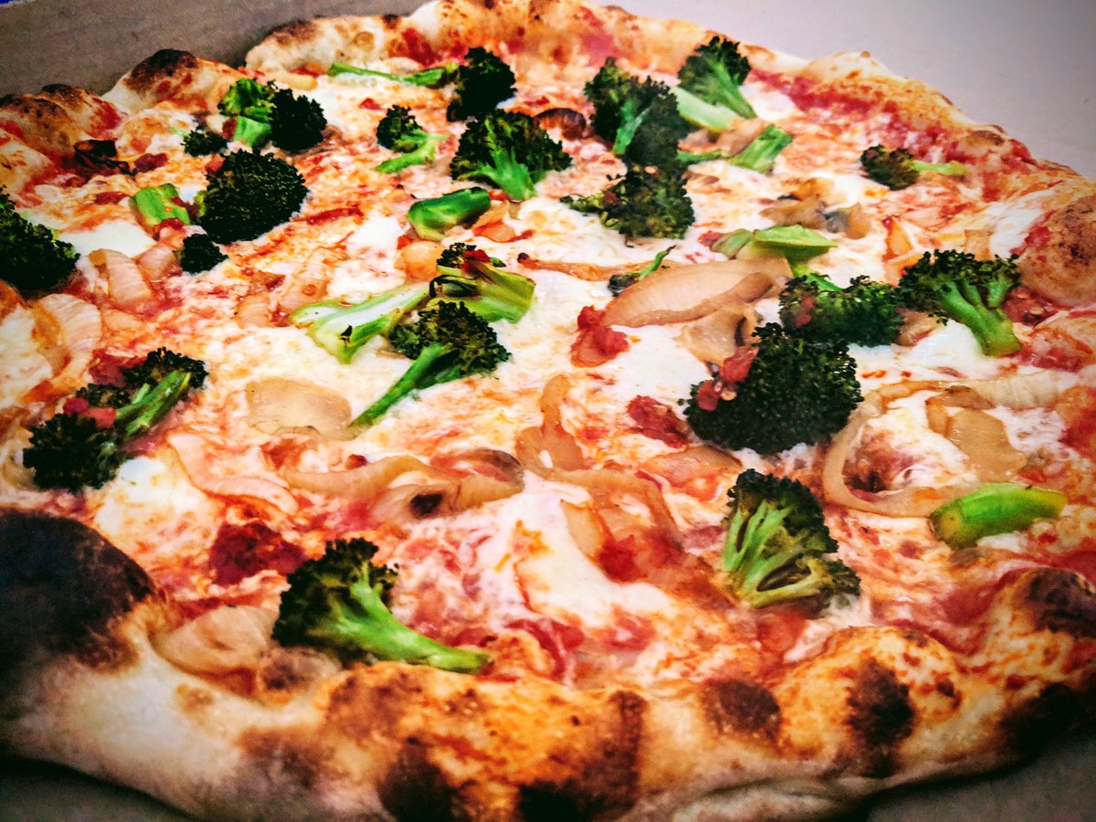 Ever tried #broccoli on your pizza? If not, now is your chance! Tonight at <a href="/LilBeastsBrewCo/">LittleBeastsBrewCo</a> we will have Happy Hog Sausage, roasted onion, chilies and fresh broccoli. Try one bit, you might like it. #pizza #whitby #dinner #brewery #sogood