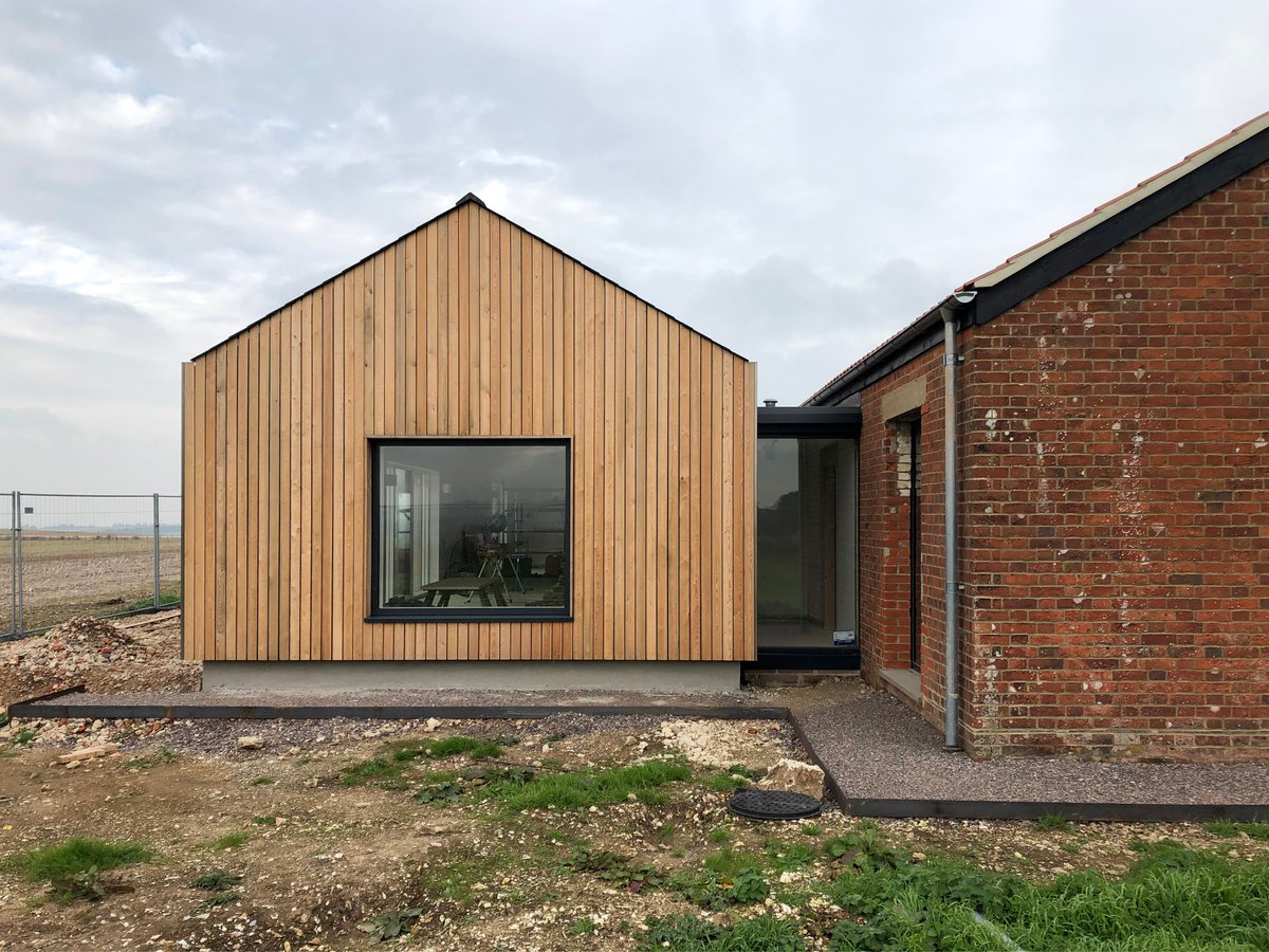 OWAL_Architects's tweet photo. The Barns in West Berks looking fantastic and light, now painted - they are going to be amazing holiday lets for @beeswaxfarming. Nice to see the cladding starting to soften up too. 

@Farm_Innovation 
#conversion #diversification #FarmBiz https://t.co/5tnA8mEMuR