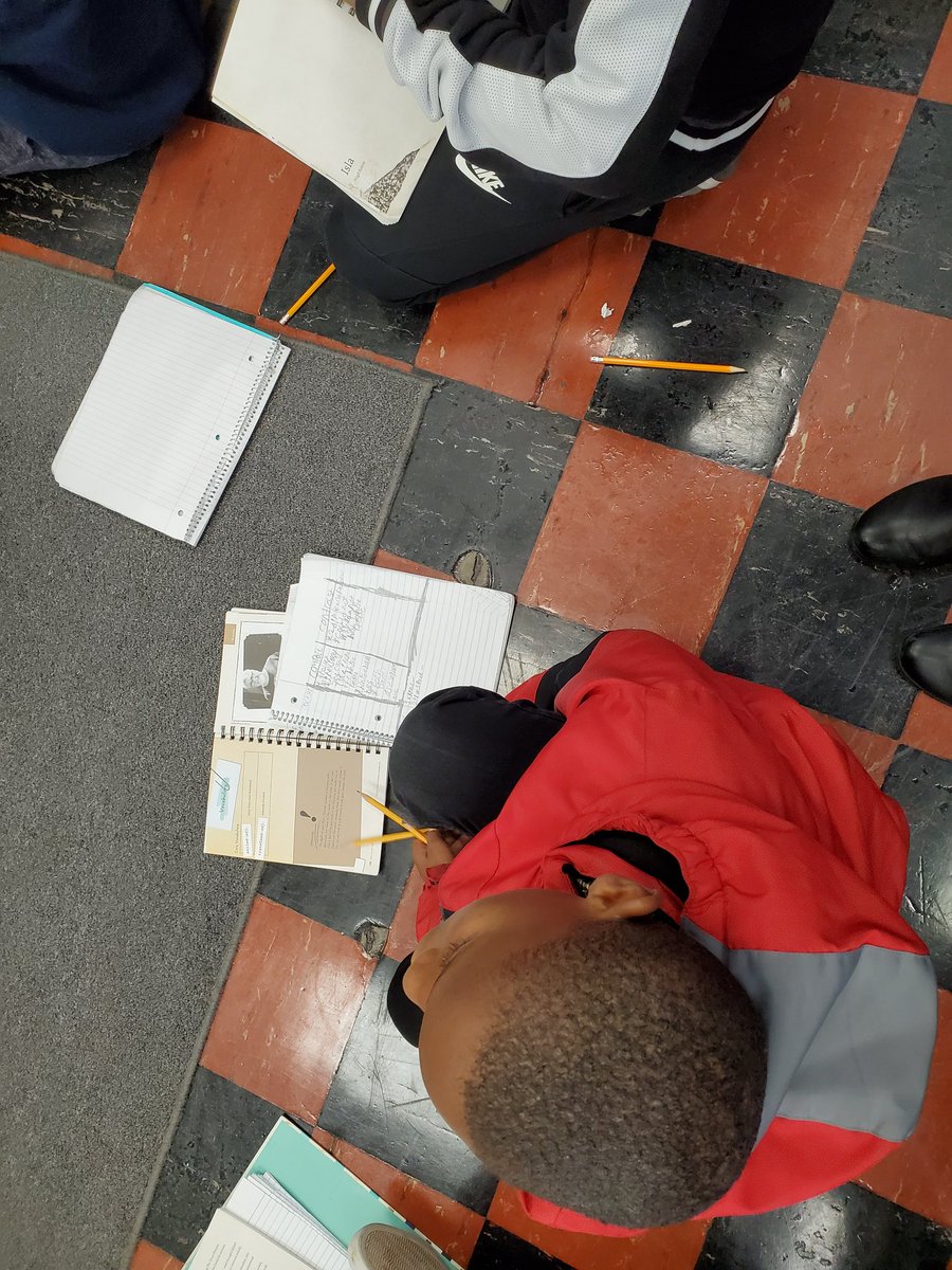 LoriYoungHCS's tweet photo. Analyzing character's actions in poetry! #ckla #HCS_Literacy #HarrisonBay https://t.co/Hp9SSykELD