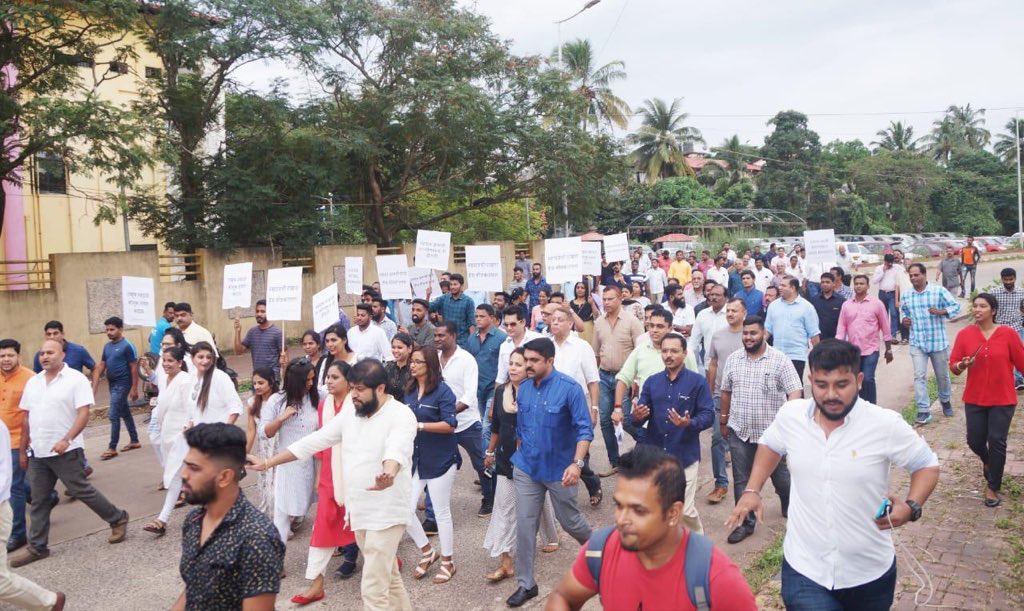 renukadoc's tweet photo. United we stand to save Mai #Mhadei. We are committed to protect our water. The Rasta roko showed an United effort . Alone we can do so little but together we can do so much.@VijaiSardesai @Goaforwardparty @durgadasskamat https://t.co/hDfK7QHb4s